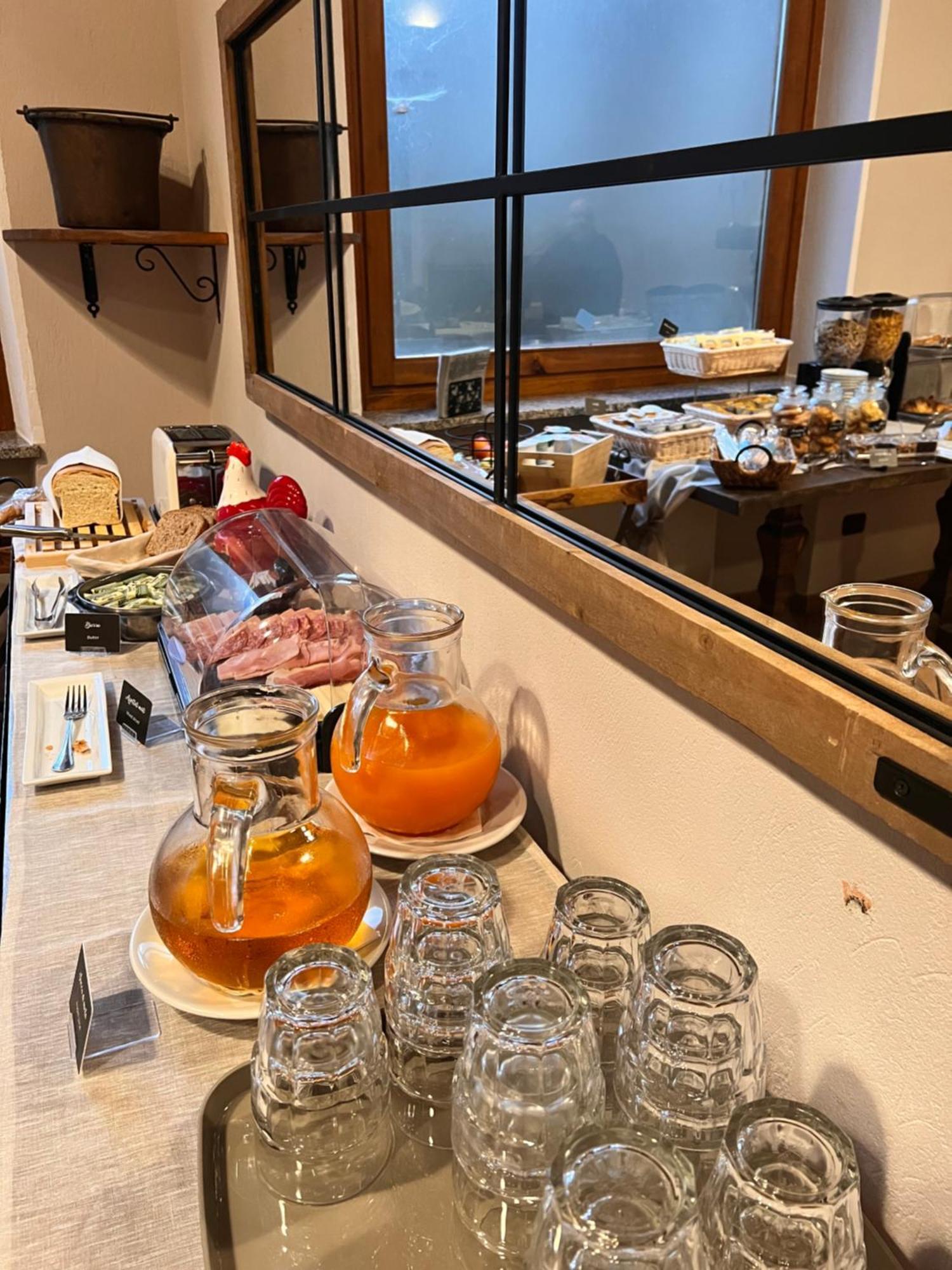 fell hotel Susa Eksteriør bilde