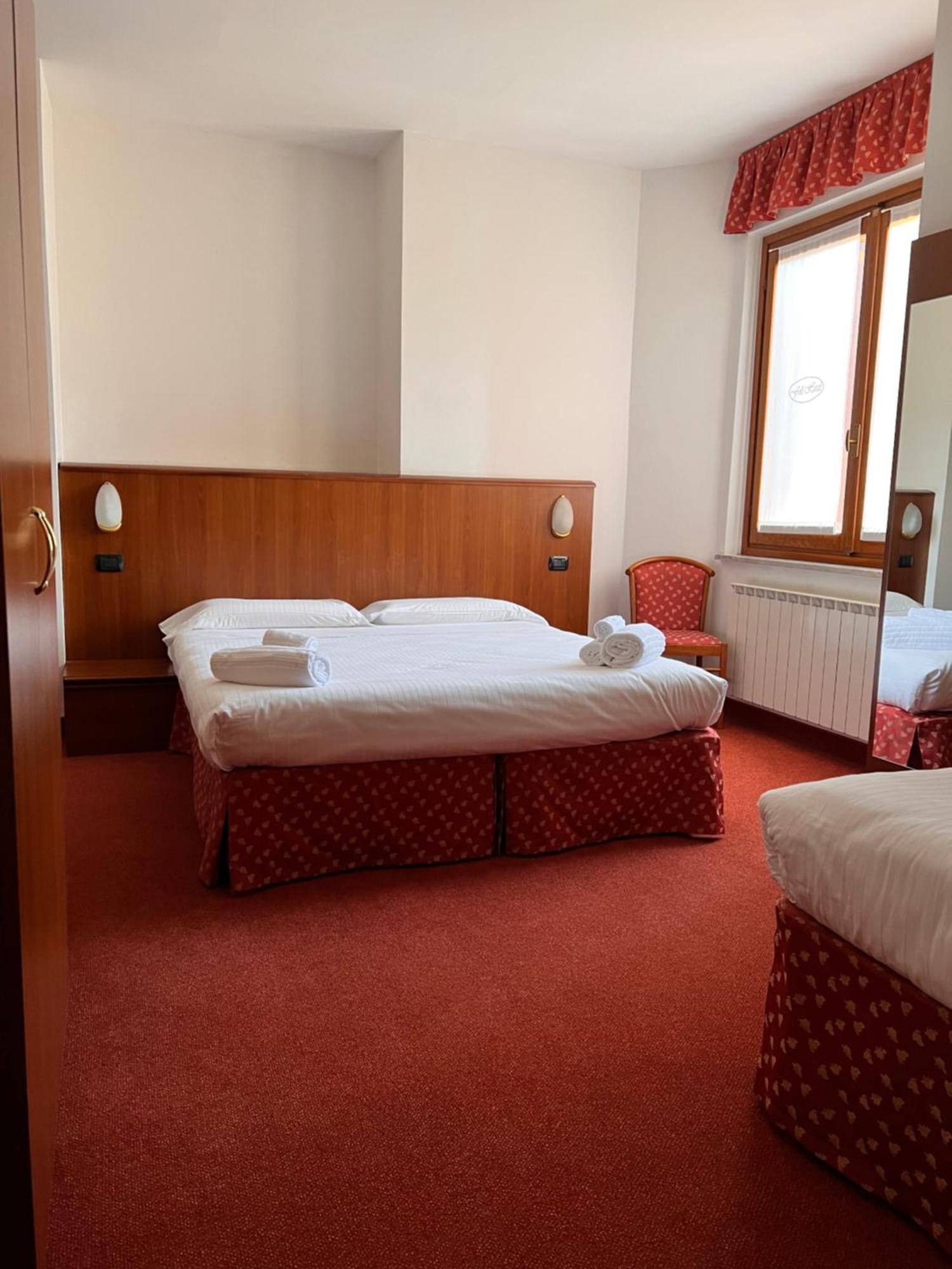 fell hotel Susa Eksteriør bilde